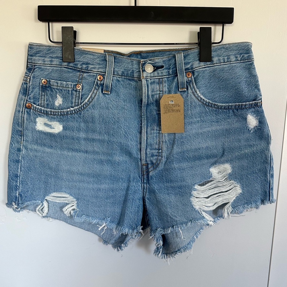 NWT Levi’s 501 HR Jean Shorts Size 29